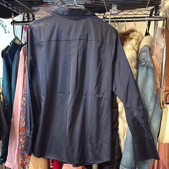 Banana Republic Navy Blouse Large - Picture 5 of 6